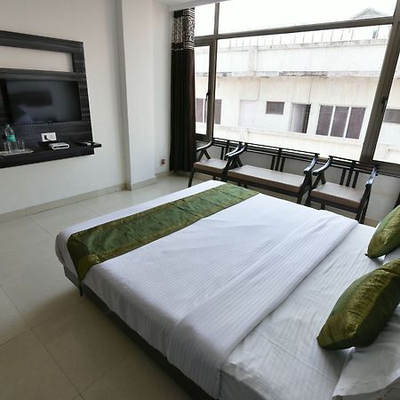 Anand Niketan By Bonjour - On The Ganges Hotel Haridwar Bagian luar foto